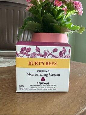 Burt's Bees Firming Moisturizing Cream Renewal